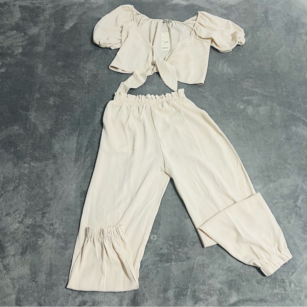 Short blouse and pants set • Comfortable • Cool • ideal for summer •🏝️